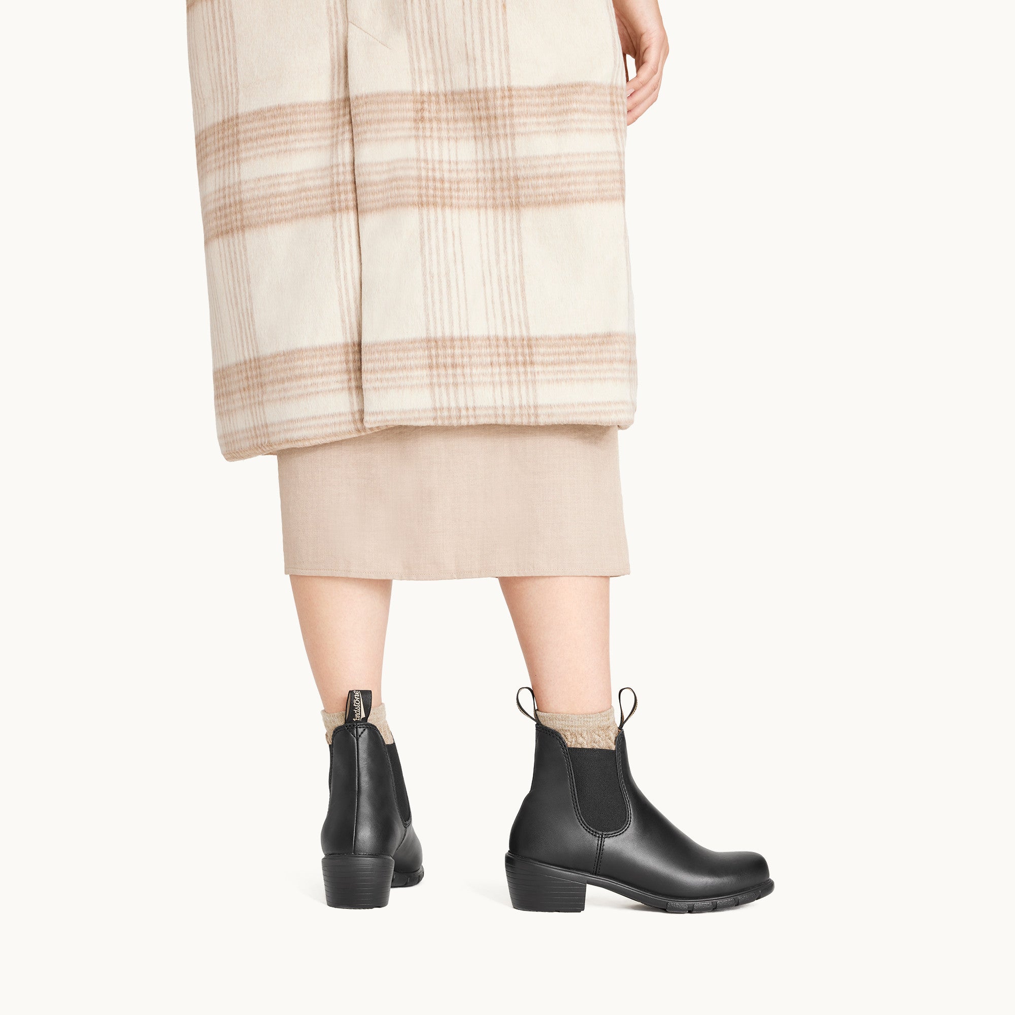 Women's Series #1671 - Image 5